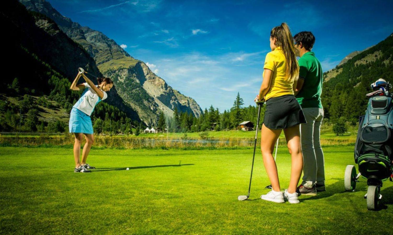 Monte Rosa Taesch, Apartments Mit Wellness Bereich エクステリア 写真